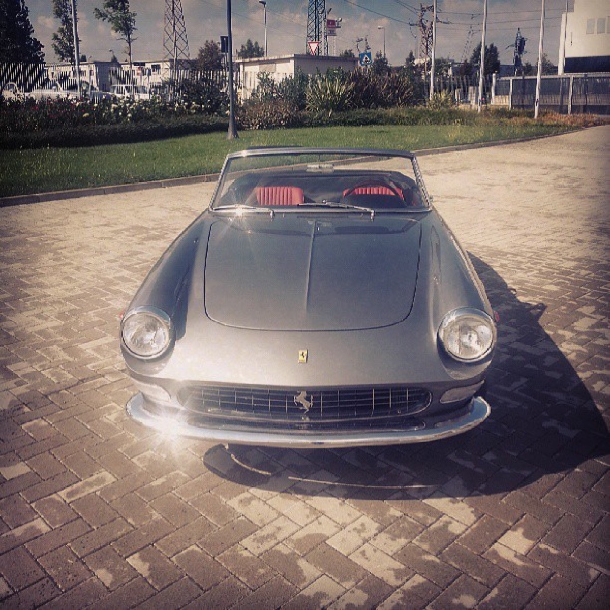 Ferrari 275 GTS from