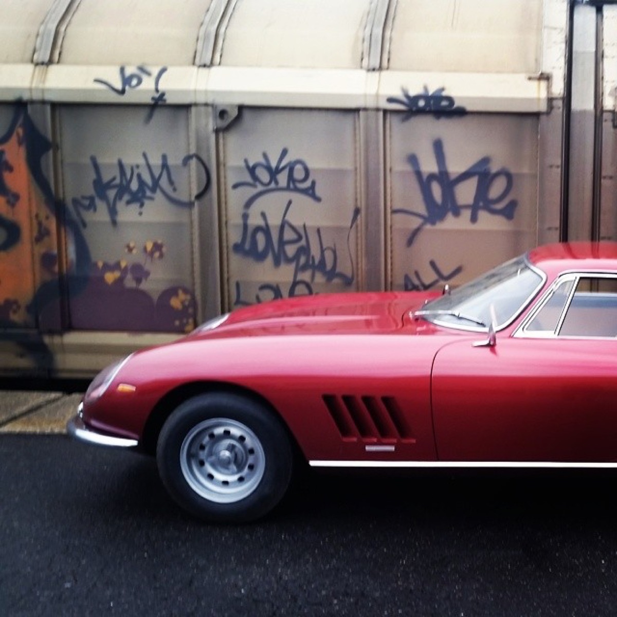 Ferrari 275 GTB4 front