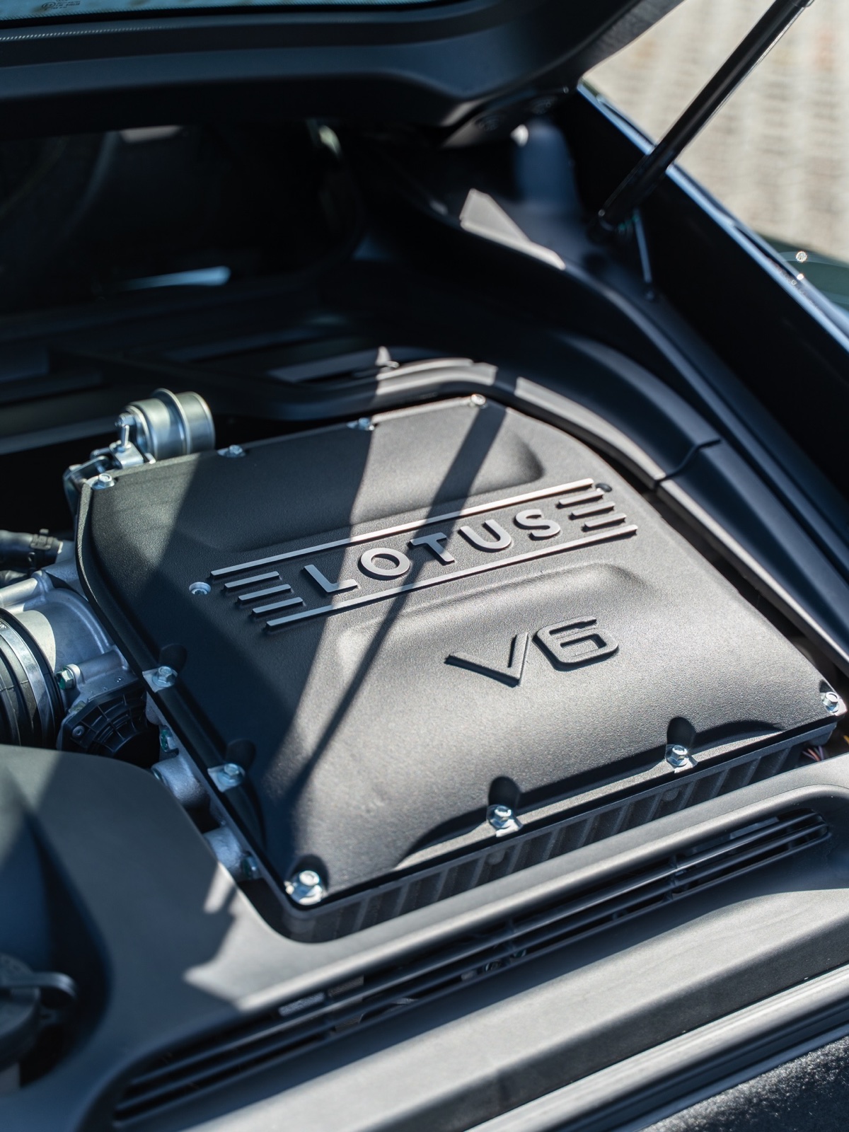 Lotus Emira V6