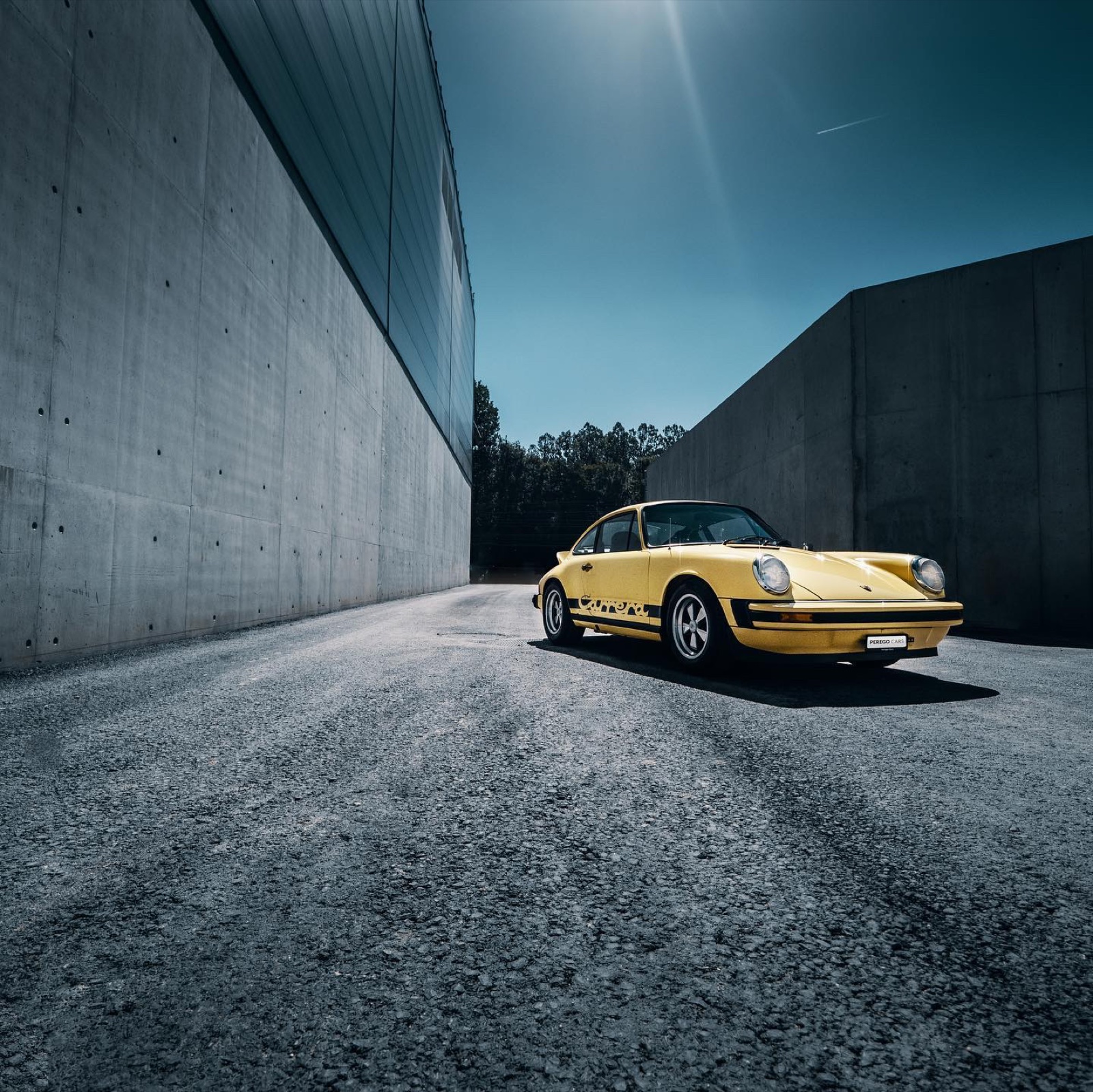 Porsche 911 Carrera 2.7