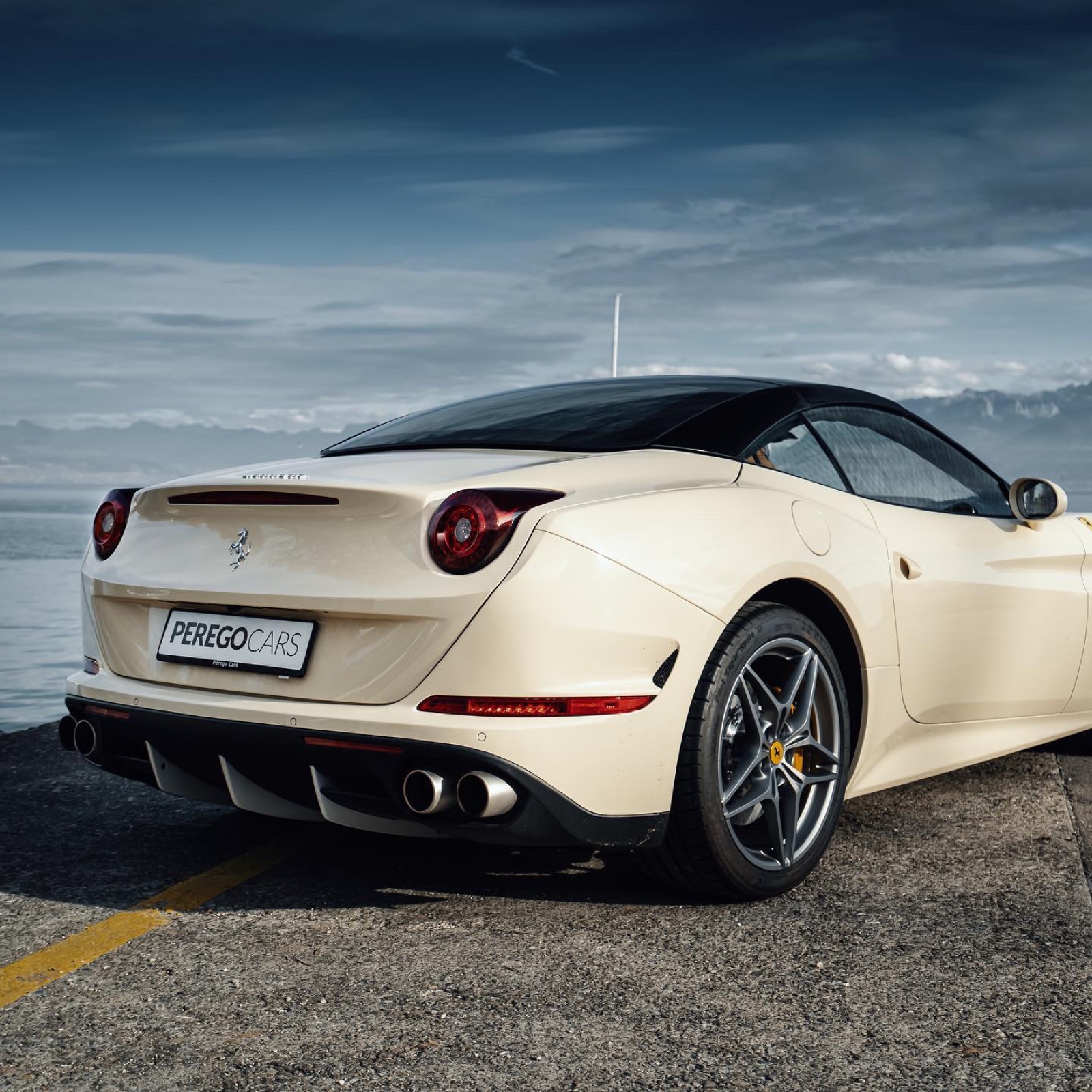 Ferrari California T