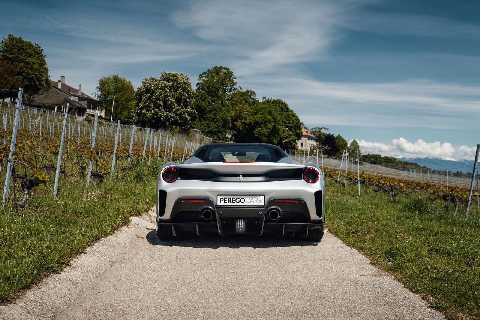 Ferrari 488 Pista