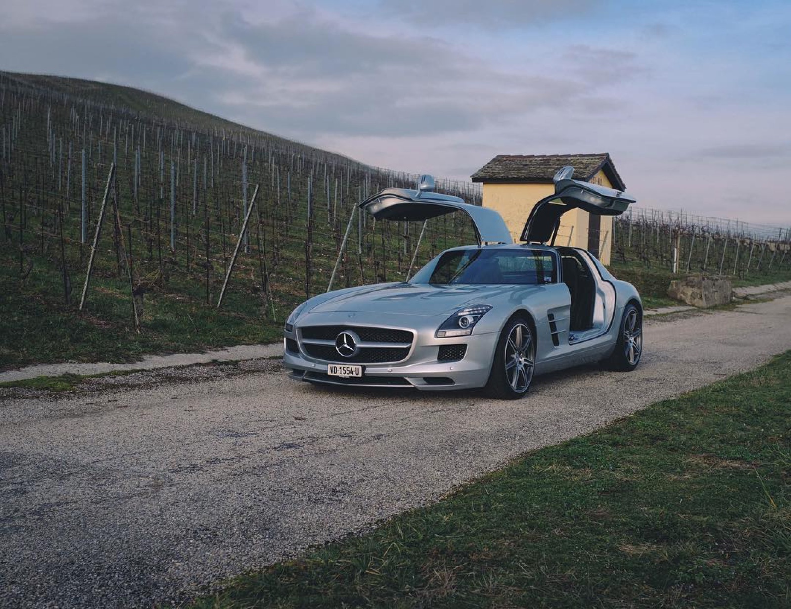 Mercedes-Benz SLS AMG