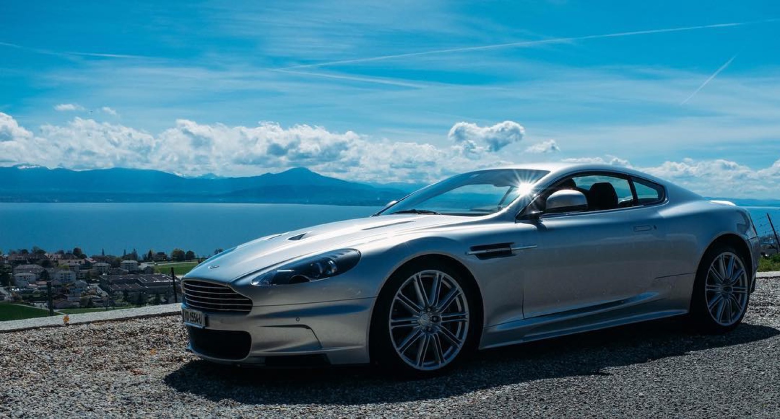 Aston Martin DBS V12