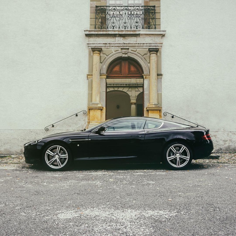 ANTI-AGING
.
.
.
#astonmartin #aston #martin #db9 #english #