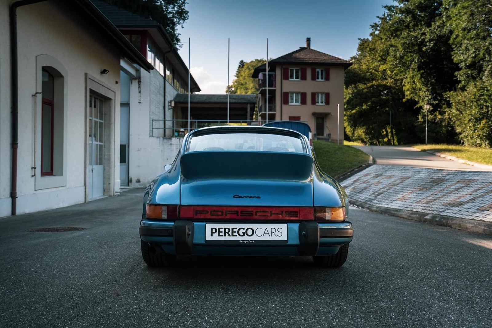 Porsche 911 Carrera (série G, pare-chocs à soufflets)