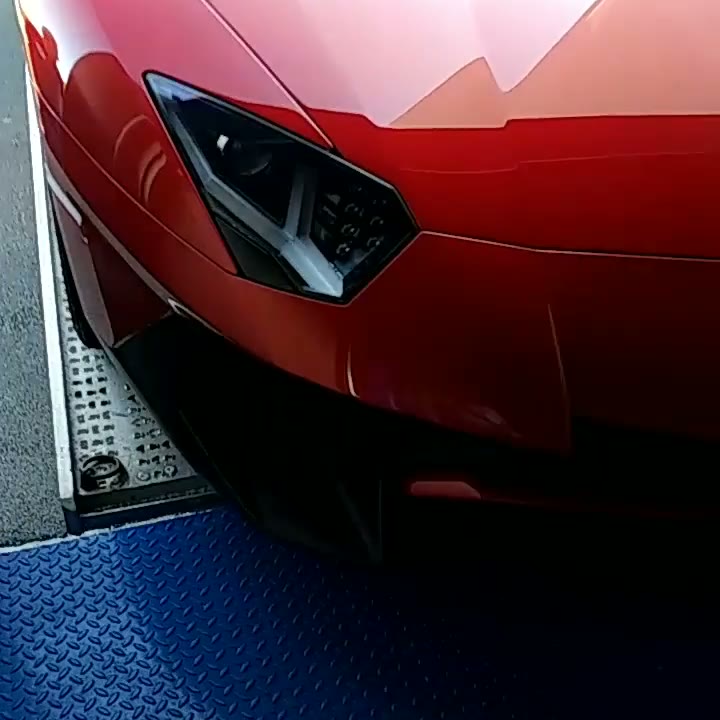 Lamborghini Aventador LP 750-4 Roadster