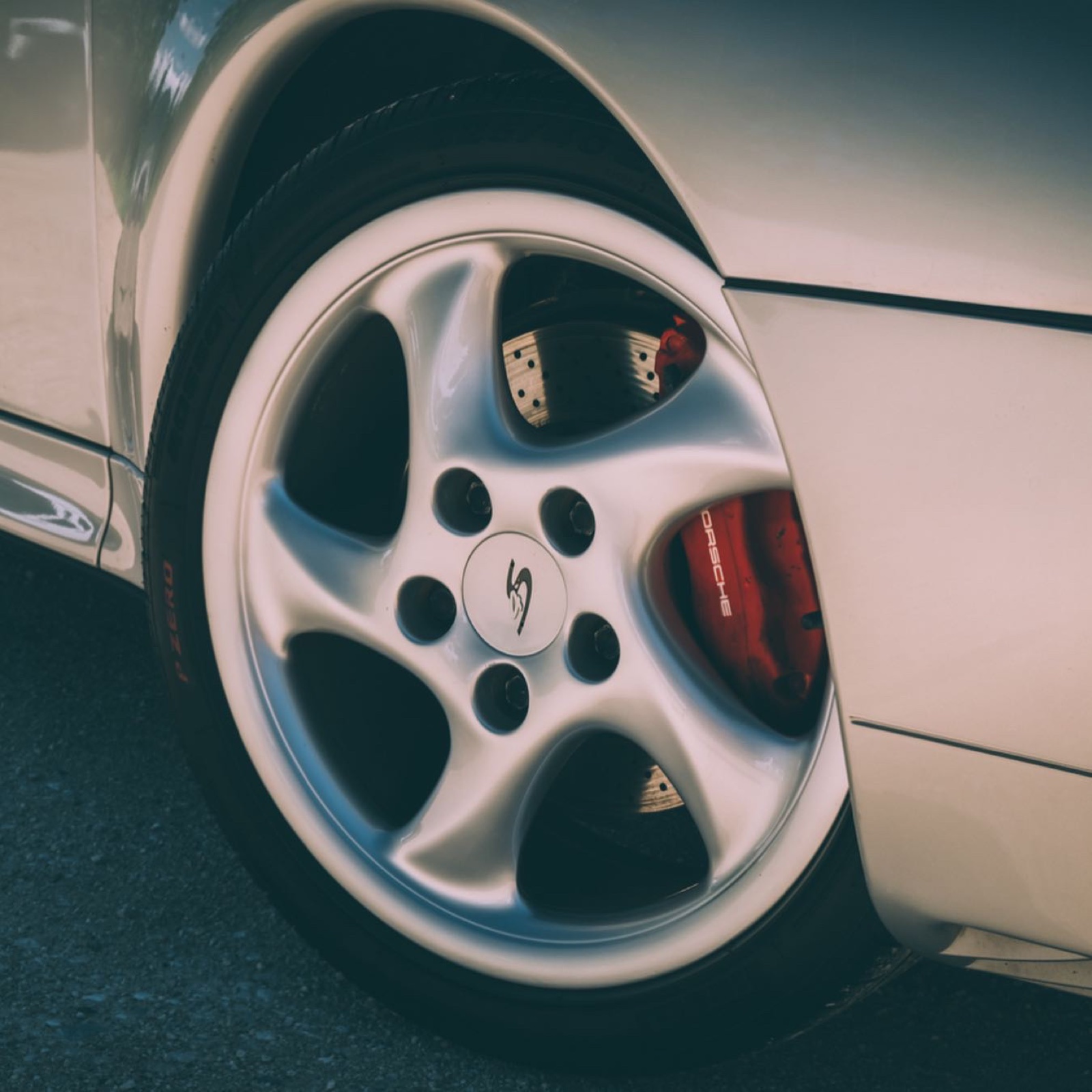 Porsche 911 Carrera 4S (993)