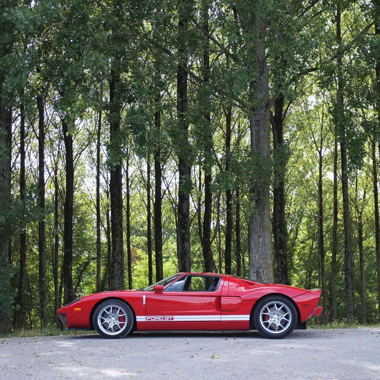Ford GT (2005)