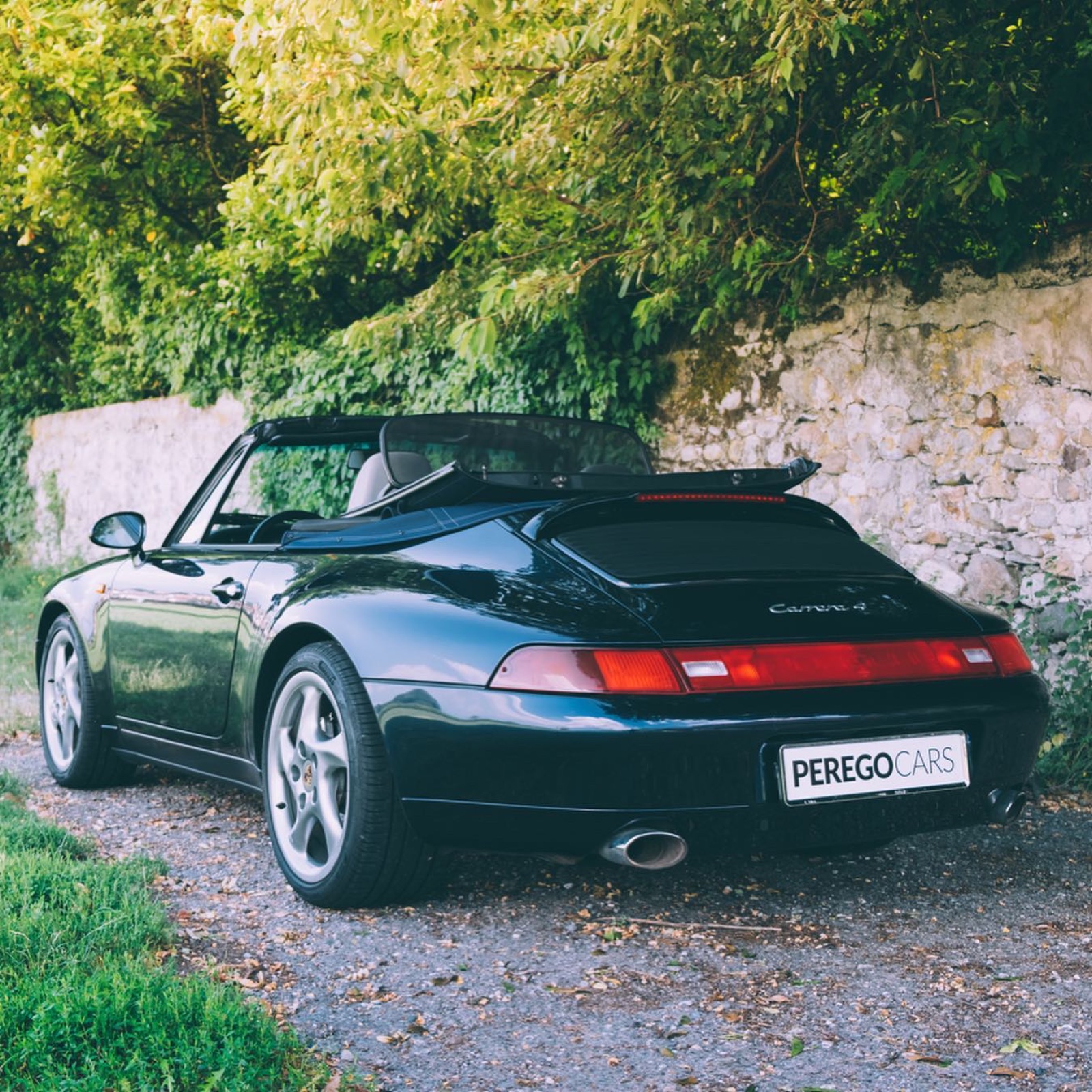 Porsche 911 Carrera 4 Cabriolet (993)