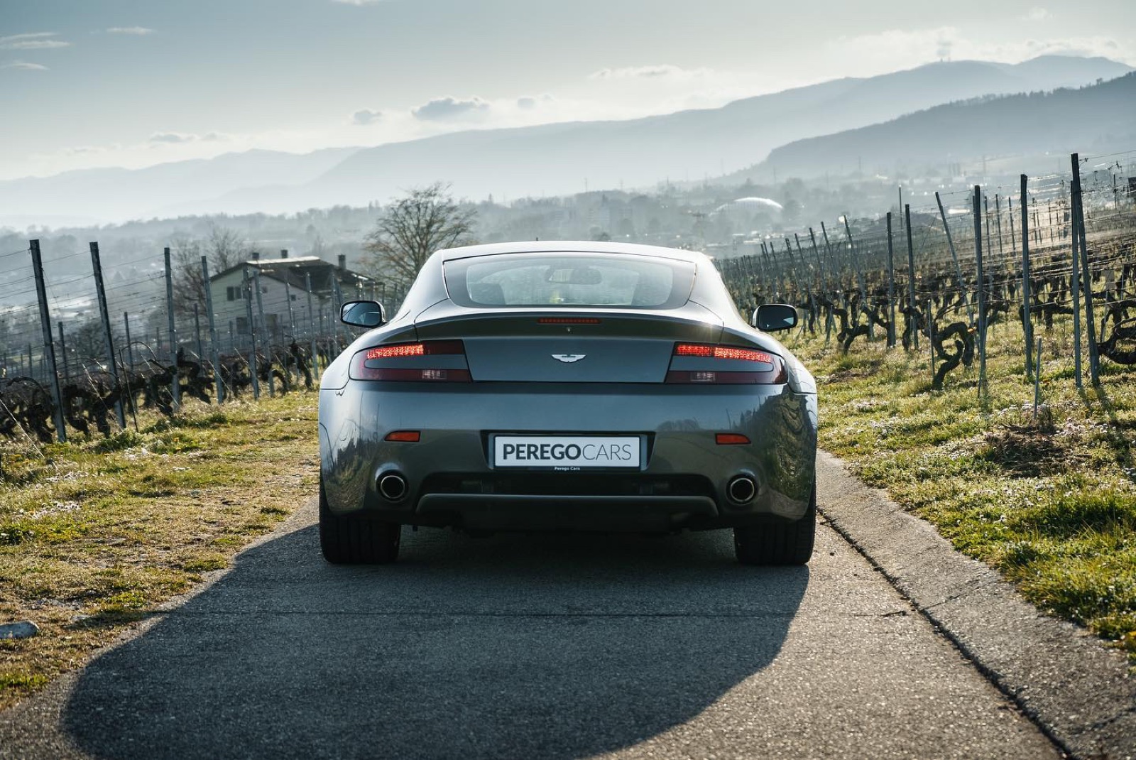 Aston Martin V8 Vantage Coupé