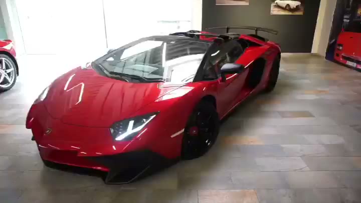 Lamborghini Aventador LP 750-4 Roadster