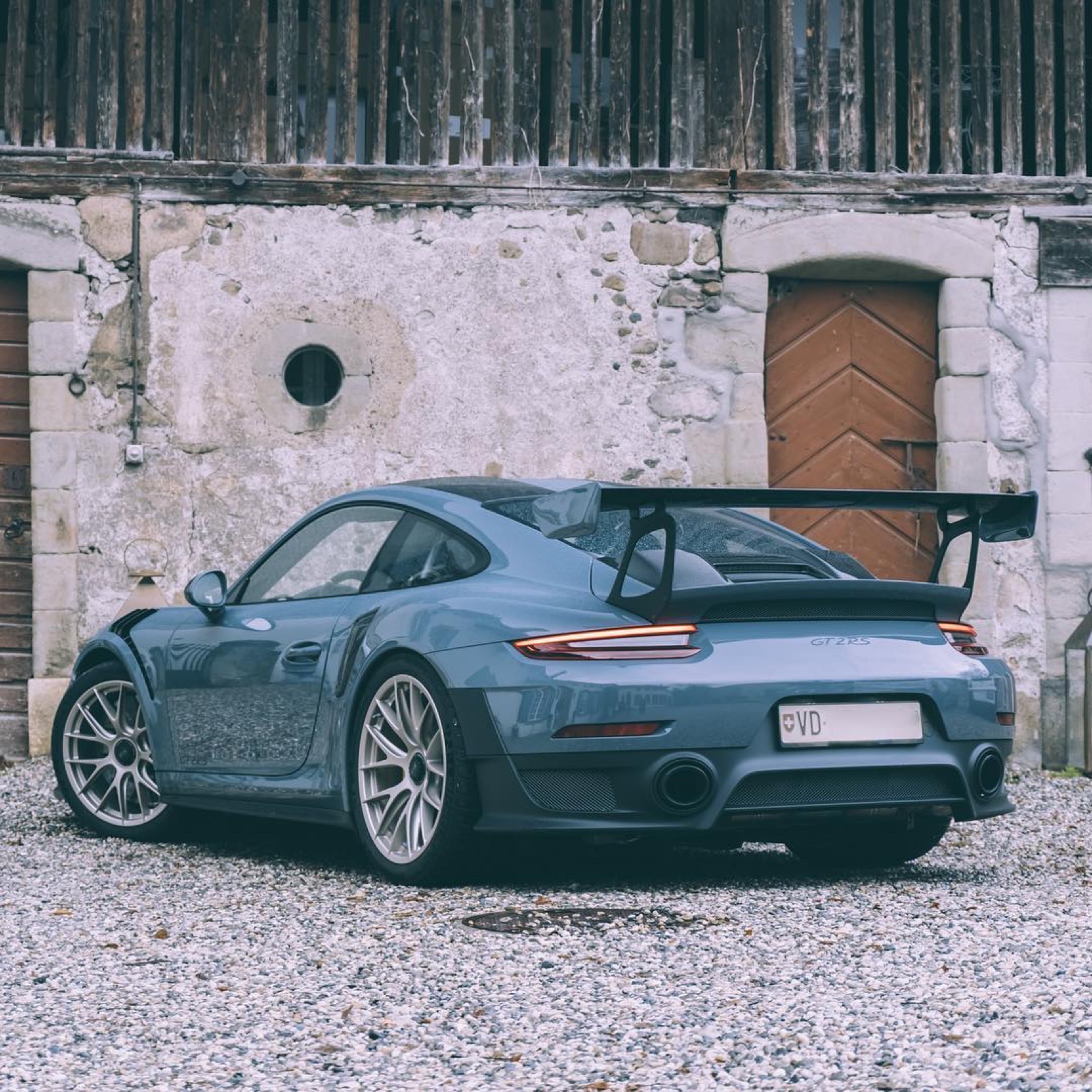 Porsche 911 GT2 RS (991.2) Weissach Package