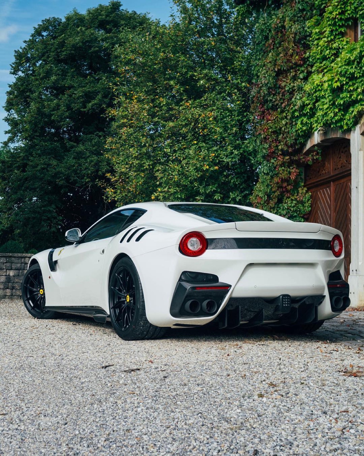 Ferrari F12tdf