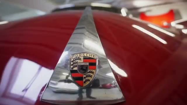 Porsche (écusson sur capot)