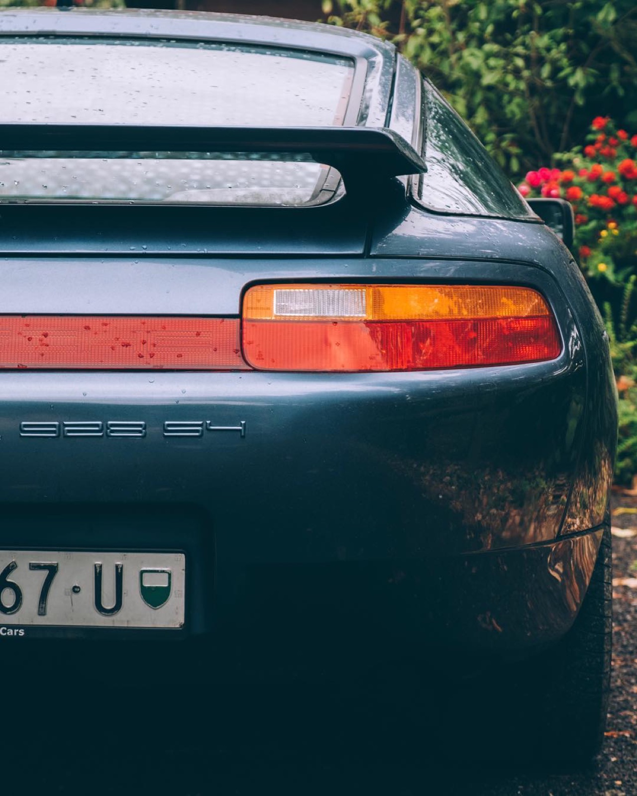Porsche 928 S4