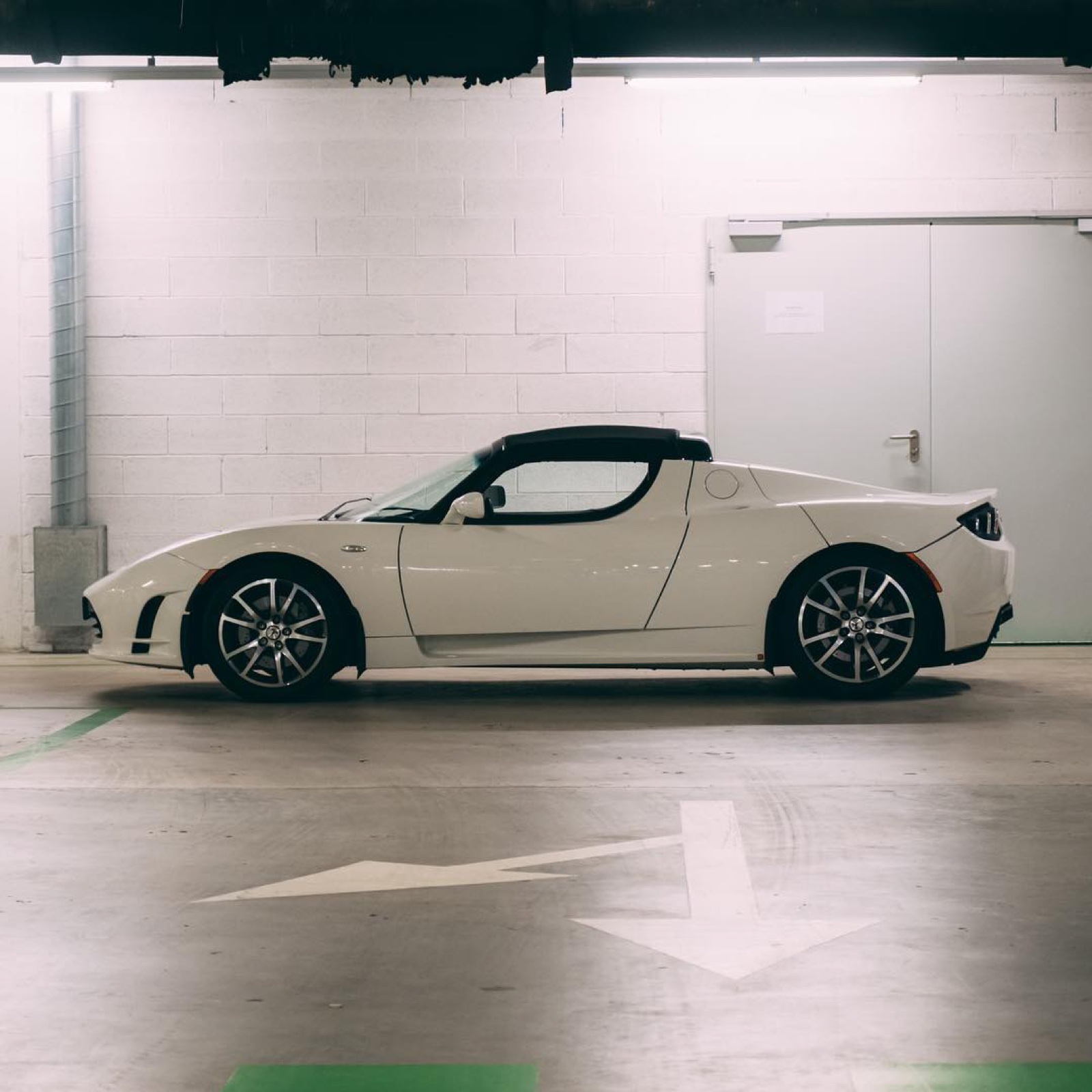 Tesla Roadster R80
