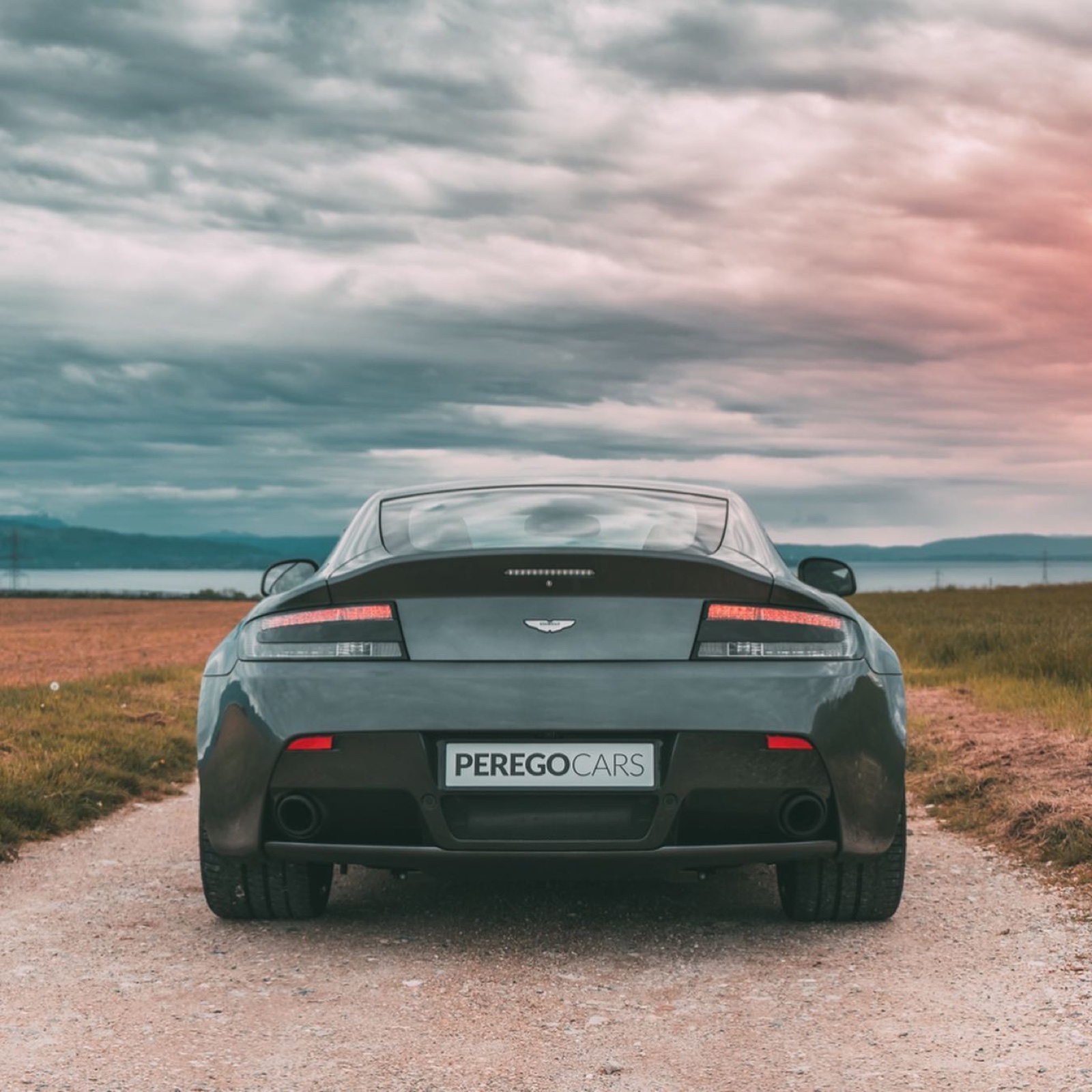 Aston Martin V12 Vantage S