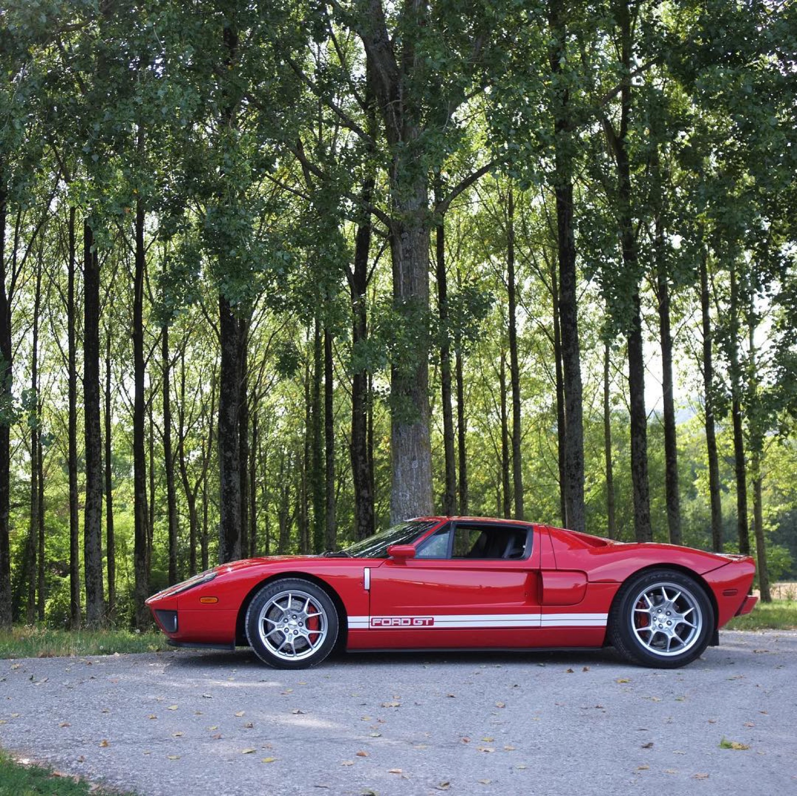 Ford GT (2005)