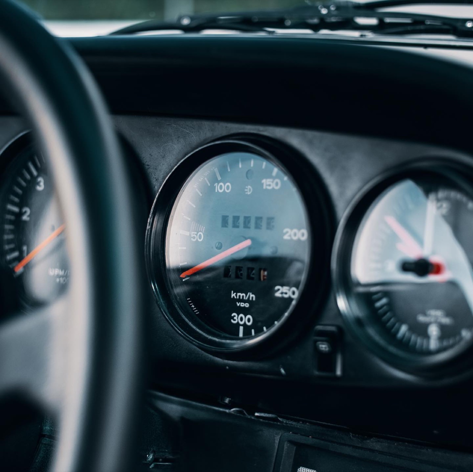 Porsche 911 Carrera 2.7