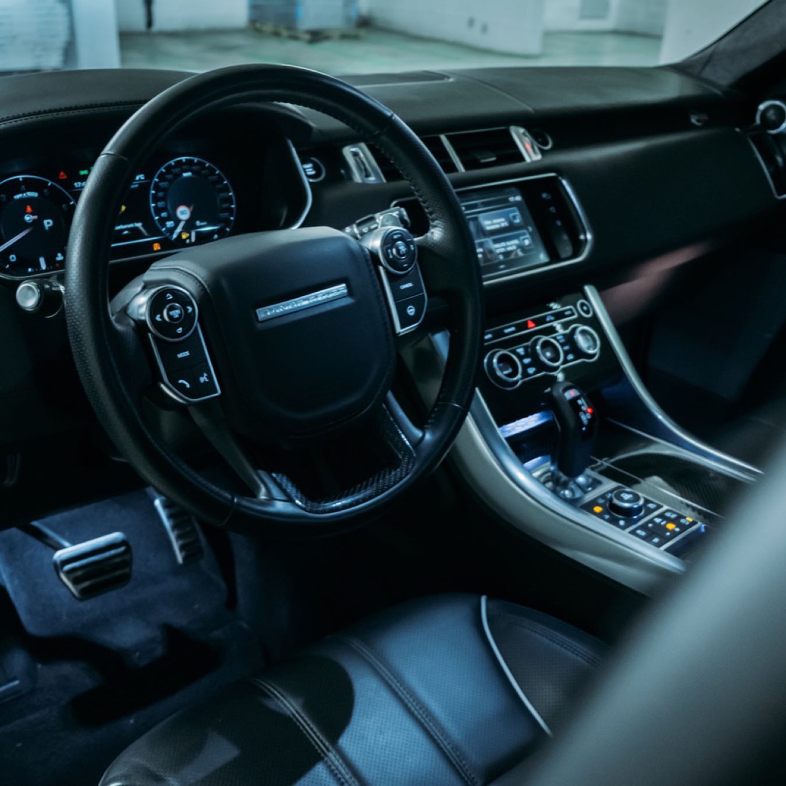 Range Rover Sport SVR
