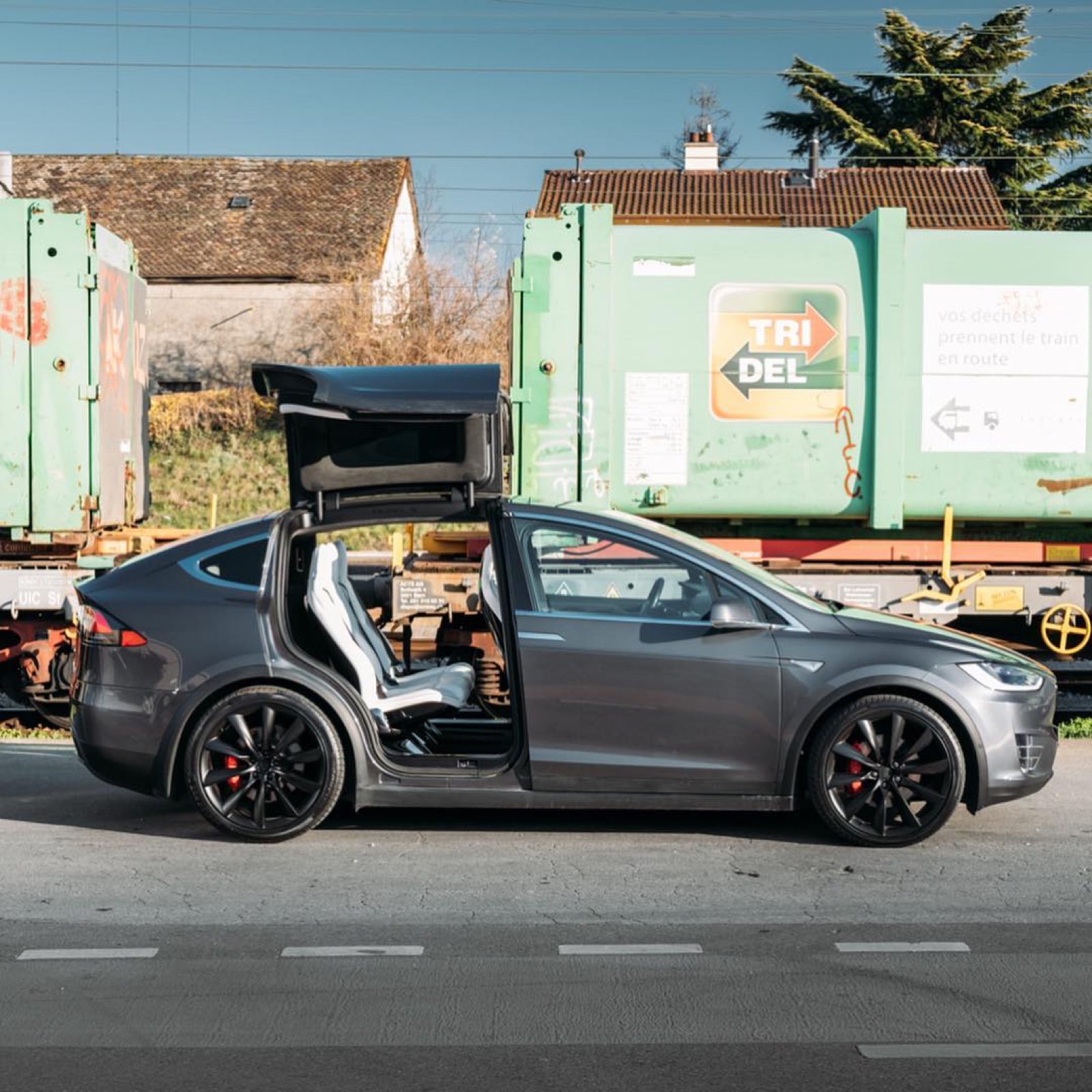Tesla Model X P100D