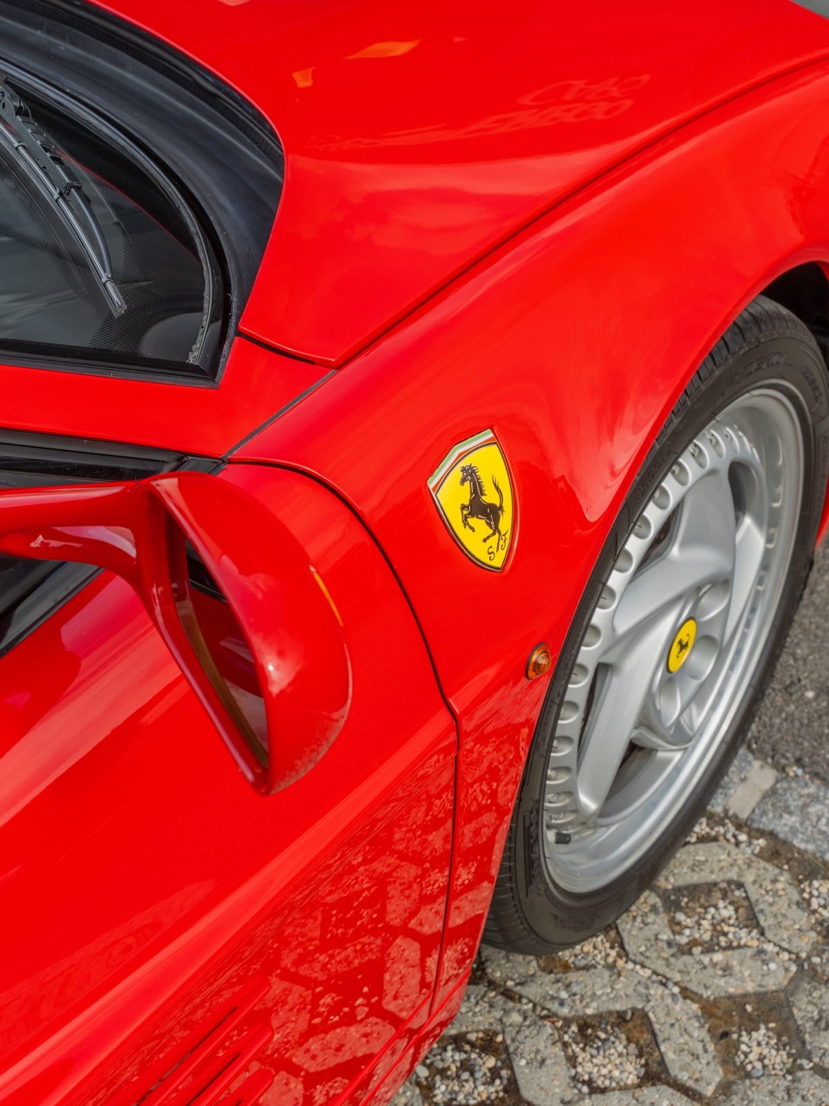 Ferrari F512 M