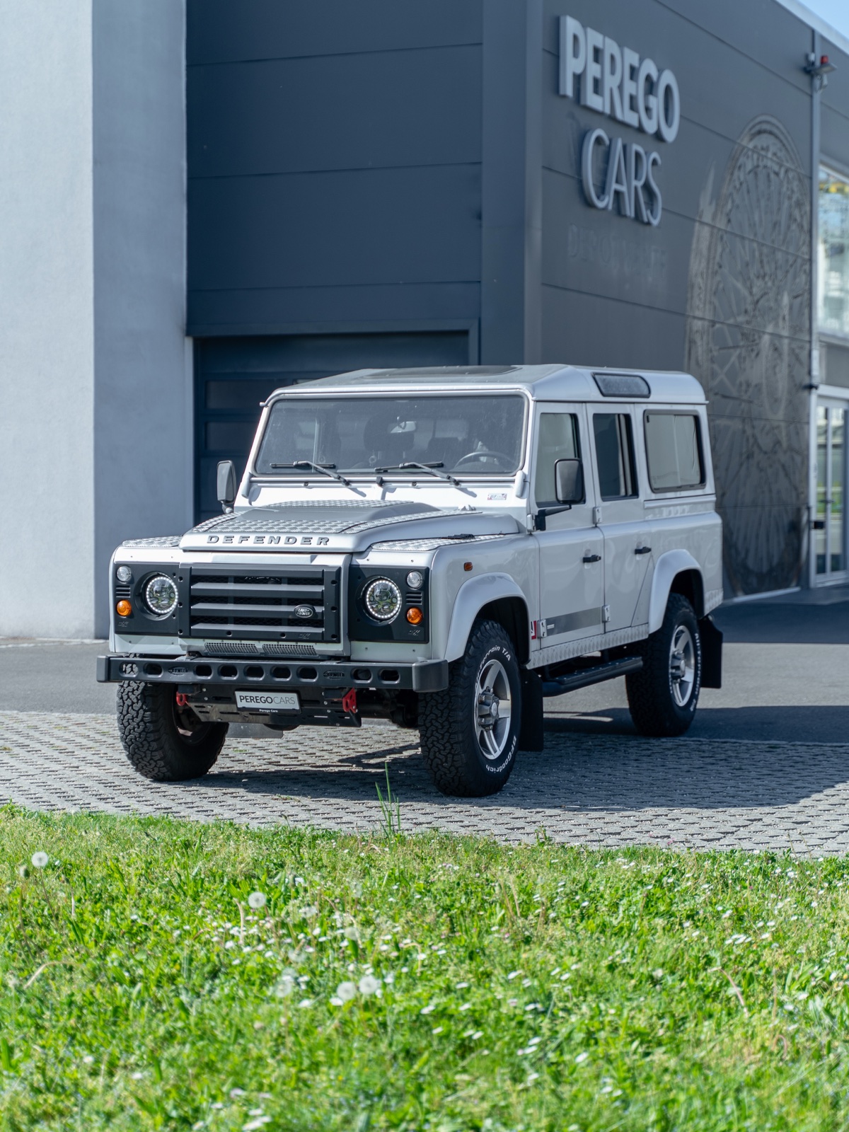 Land Rover Defender 110 Station Wagon
