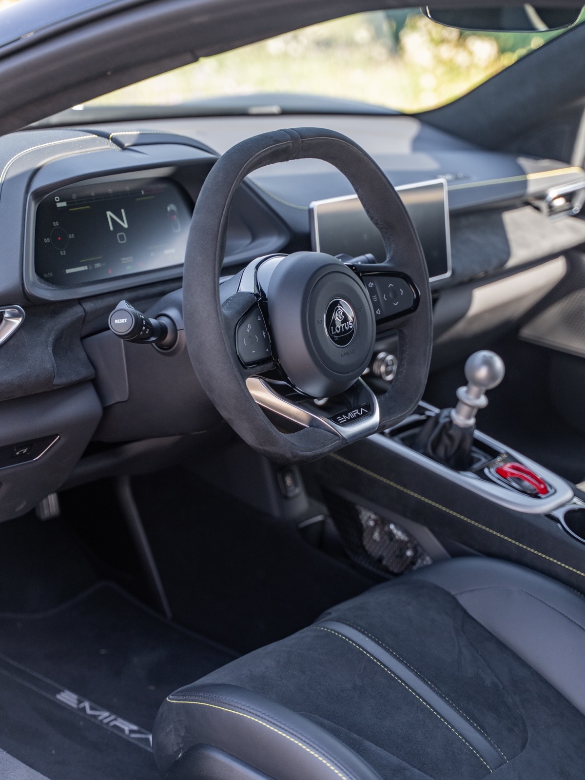 Lotus Emira V6