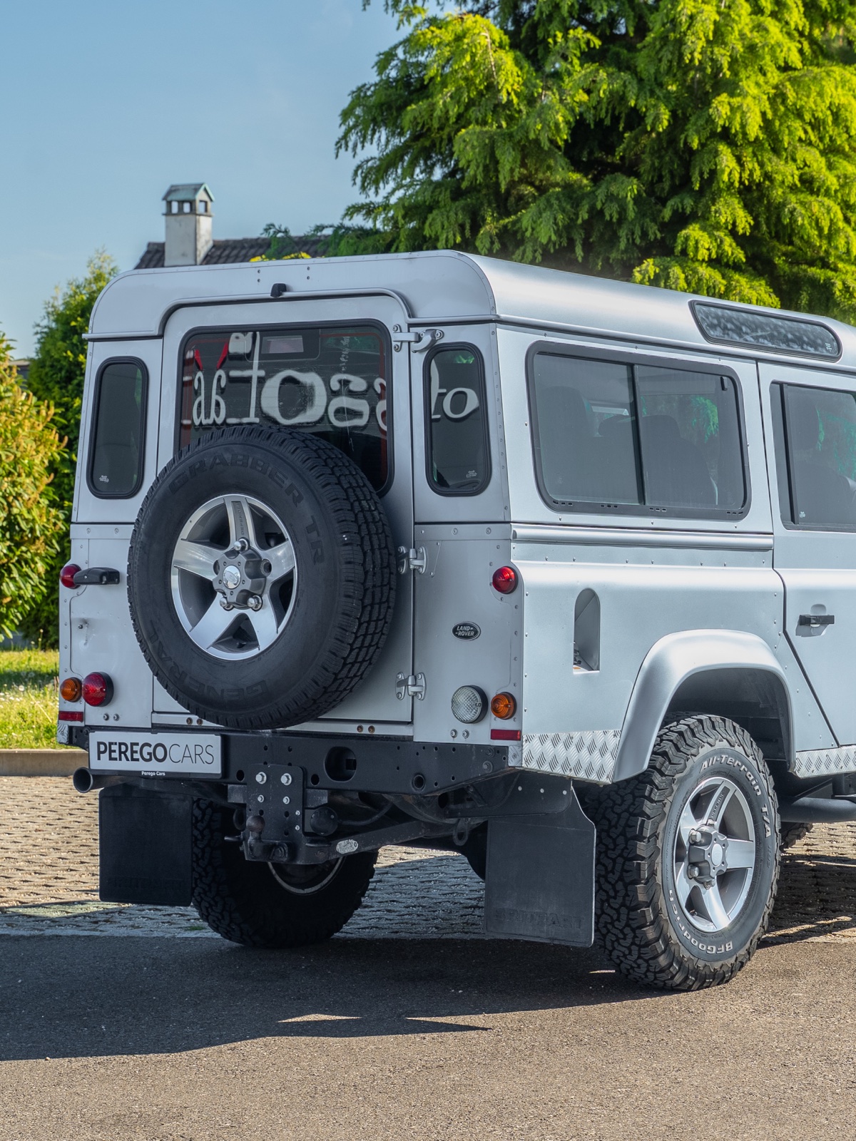 Land Rover Defender 110 Station Wagon