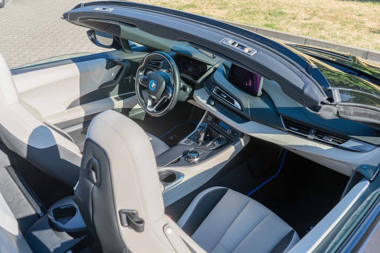 Bmw i8