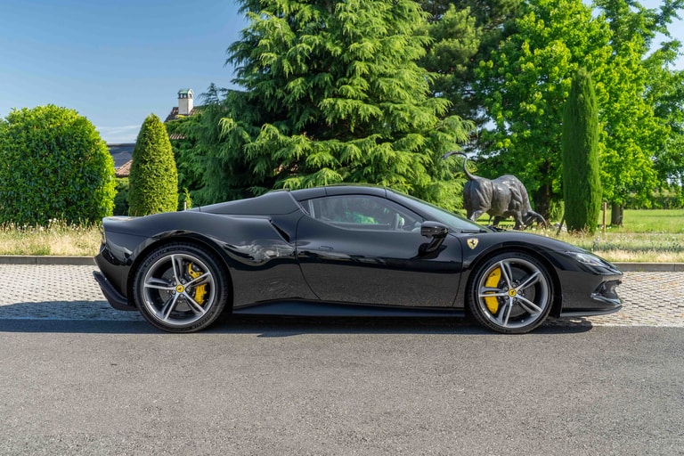 Ferrari 296