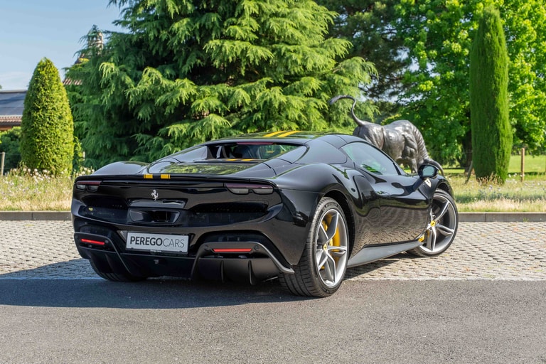 Ferrari 296