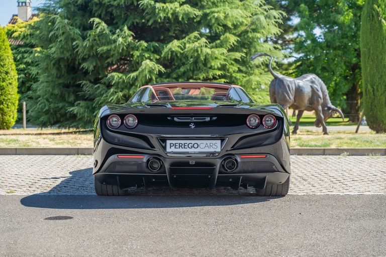 Ferrari F8