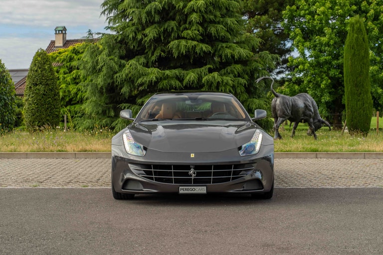 Ferrari FF