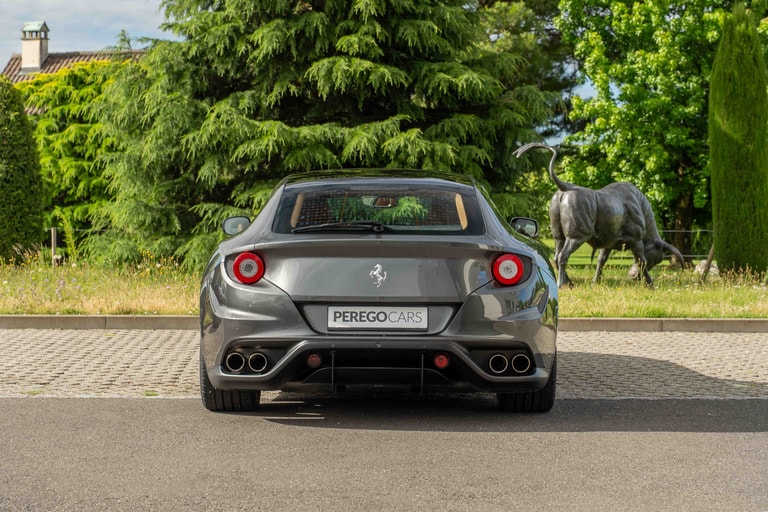 Ferrari FF