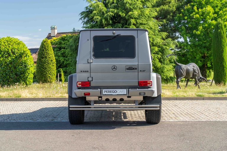 Mercedes-Benz G 500