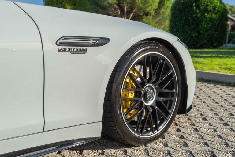 Mercedes-Benz SL 63 AMG