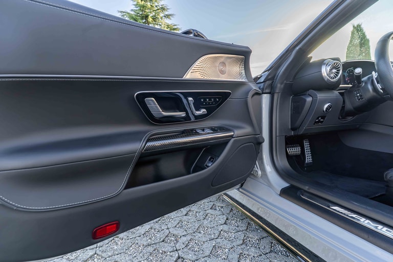 Mercedes-Benz SL 63 AMG