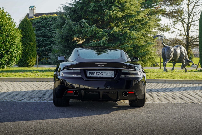 Aston Martin DBS