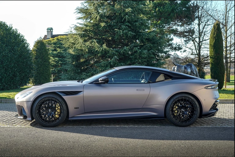 Aston Martin DBS