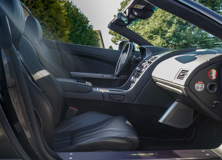 Aston Martin V8 Vantage