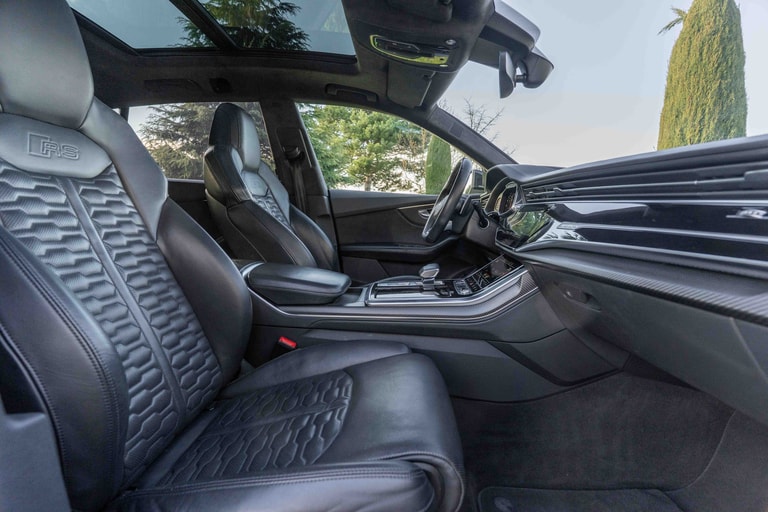 Audi RSQ8