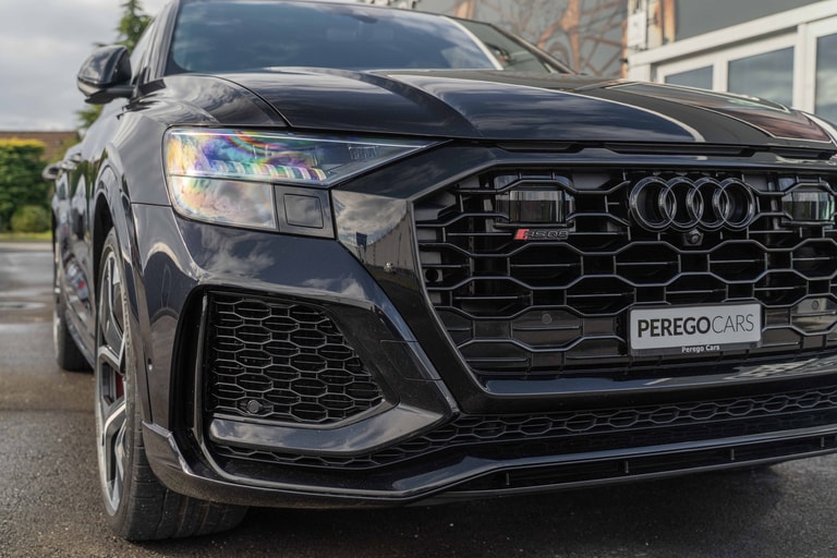 Audi RSQ8