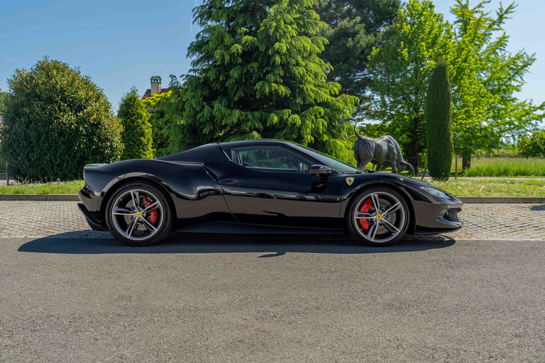 Ferrari 296