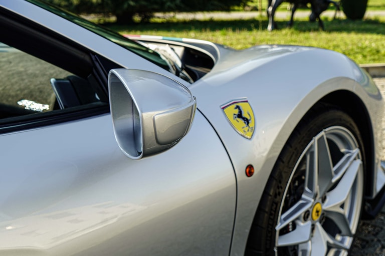 Ferrari 488