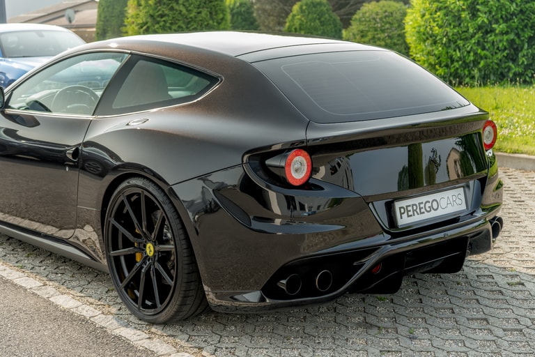 Ferrari FF