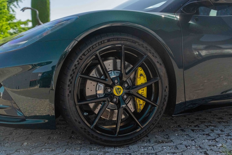 Lotus EMIRA